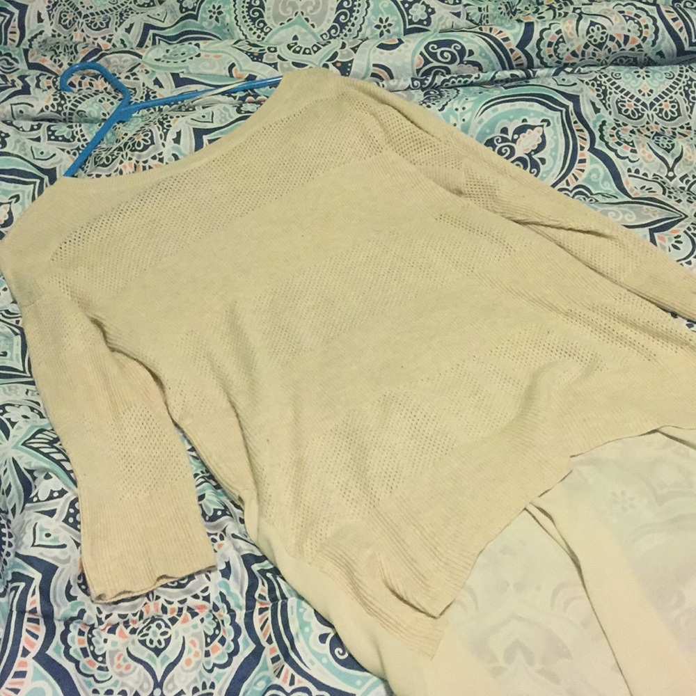 Hi Low Sweater. - Picture 2 of 3